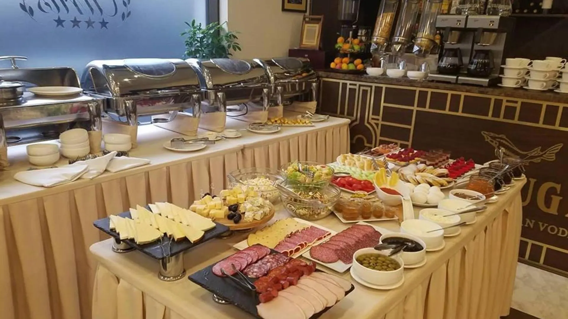 Two Bedroom Apartment In The City Center Tbilisi